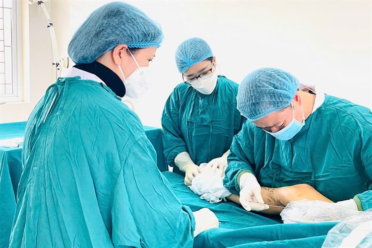 SUY GIÃN TĨNH MẠCH CHÂN - Bệnh không của riêng ai